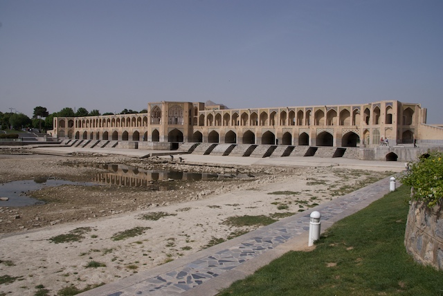 Kahju Brücke, Zayandeh Fluss ohne Wasser