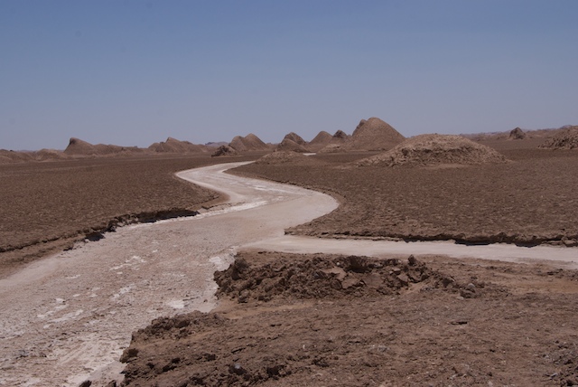 Ein Salzfluss in der Dasht-e Lut Ein Salzfluss in der Dasht-e Lut
